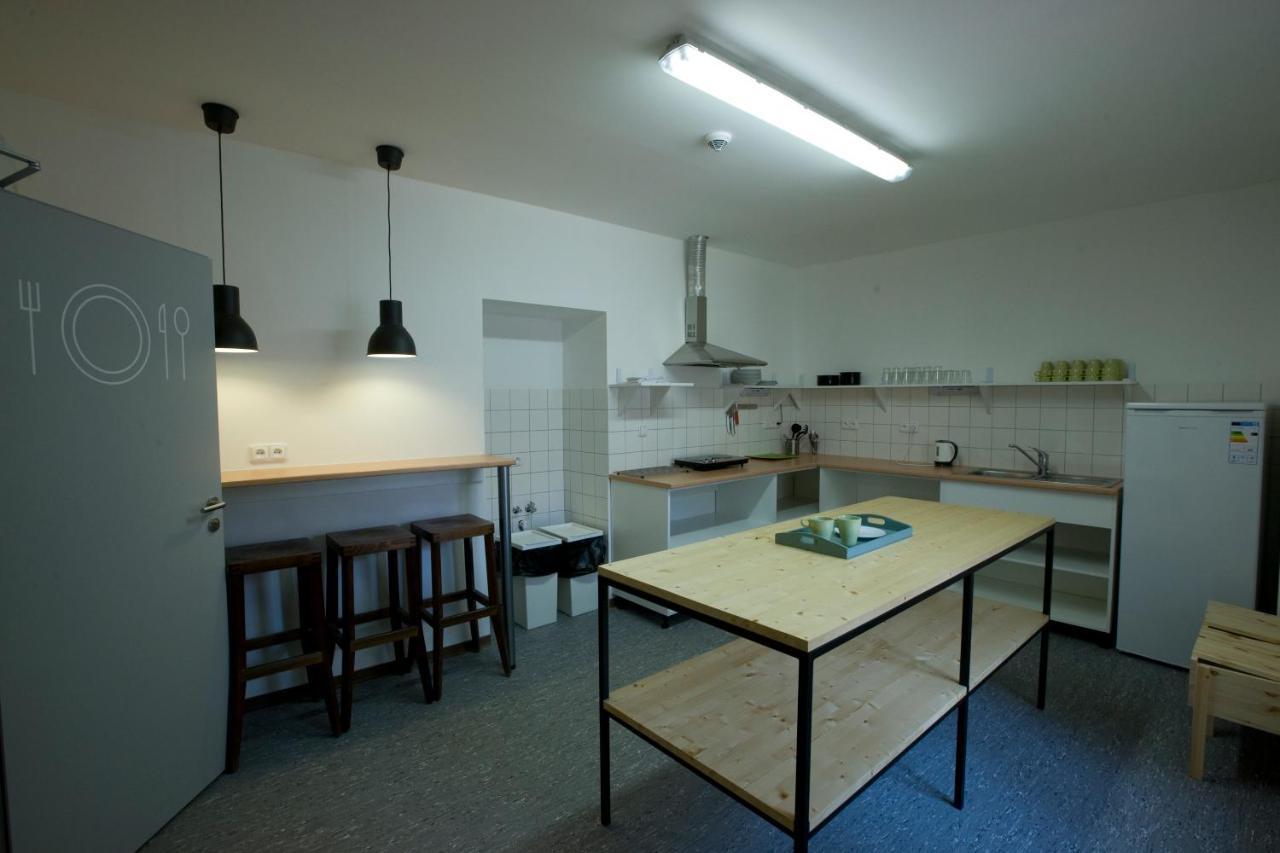 Hostel U Zlatého kohouta Kroměříž Extérieur photo