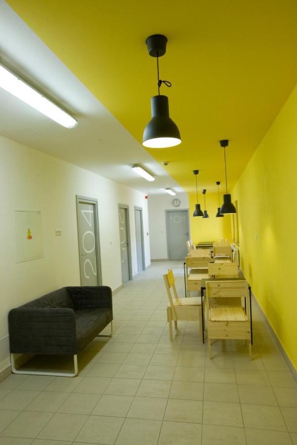Hostel U Zlatého kohouta Kroměříž Extérieur photo